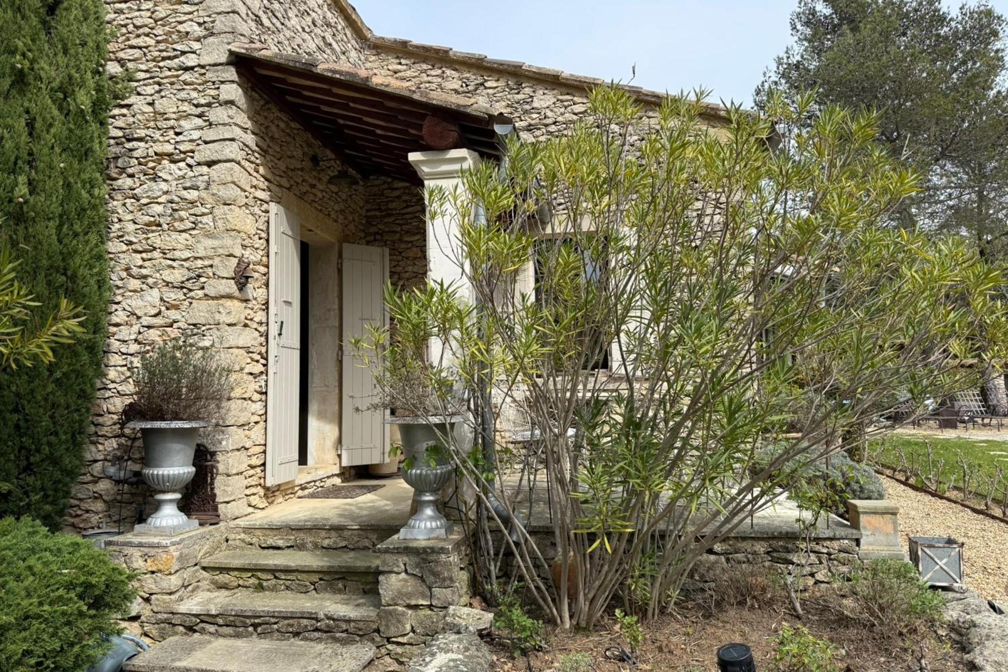 Beautiful Provencal Villa With Pool And Jacuzzi 라코스트 외부 사진